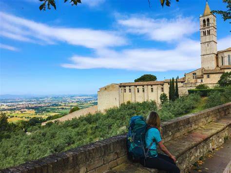 Via Lauretana paesaggi tra Assisi e Loreto