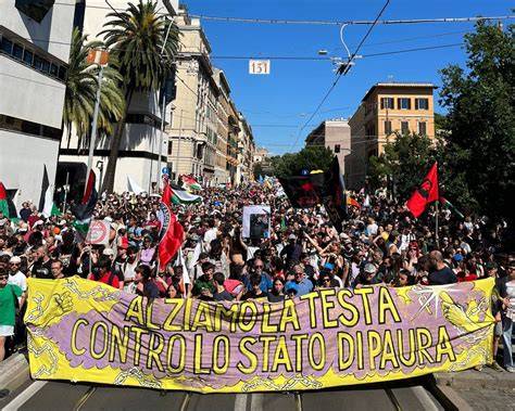 Manifestazione contro decreto sicurezza bis