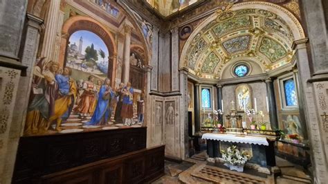 Interno affrescato del Santuario di Saronno