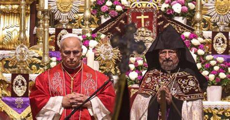 Leone XIV preghiera Cattedrale Armena