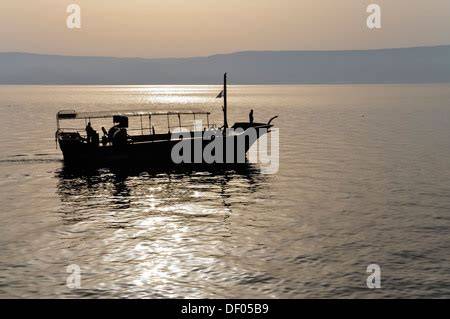 Barca sul lago di Tiberiade