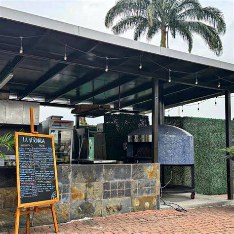 pizzeria con veranda a Induno Olona