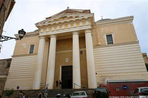 Facciata neoclassica Cattedrale Chiavari