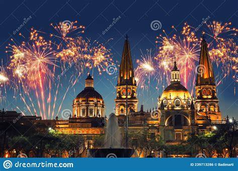 Fuochi d’artificio sulla Cattedrale di Santiago