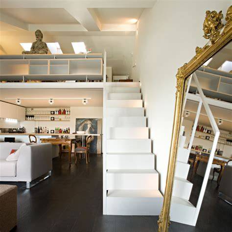Garage interno con soppalco