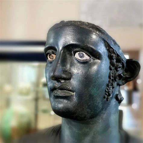 Statua bronzea di Bixia Yuanjun