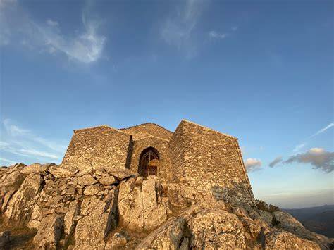 Indicazioni per il Santuario di Gonare