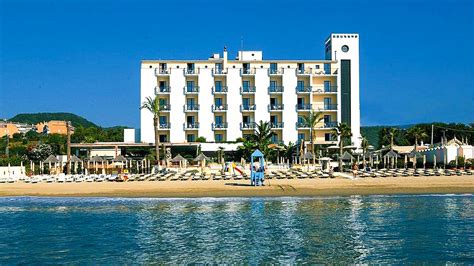 Hotel sardo affacciato direttamente sul mare
