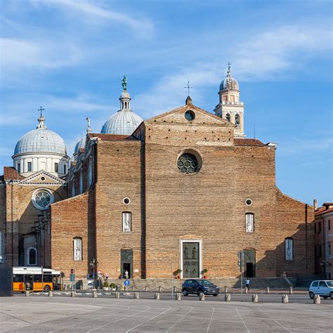 Santa Giustina Padova veduta esterna