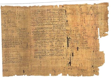 Antico registro parrocchiale con scritture manoscritte