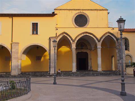 Chiesa di San Francesco Fondi esterno