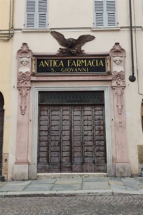 Antica farmacia San Giovanni Addolorata