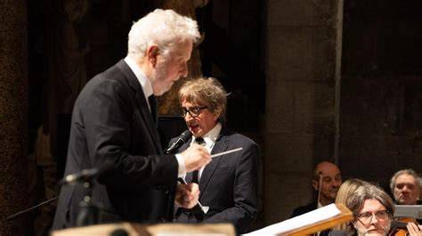Maestro Mauro Tabasso dirige concerto