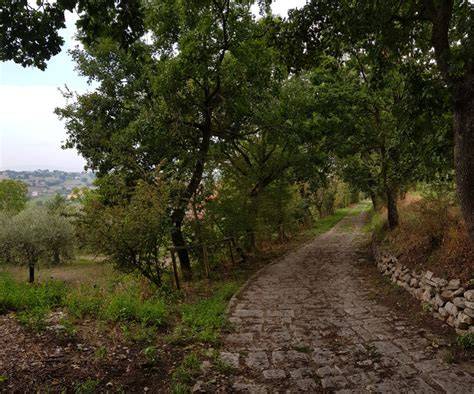 Via del Rosario tra Pietrelcina e Piana Romana
