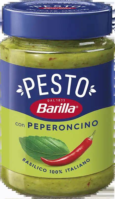 pesto basilico peperoncino in ciotola