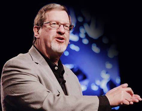 Lee Strobel durante un’intervista