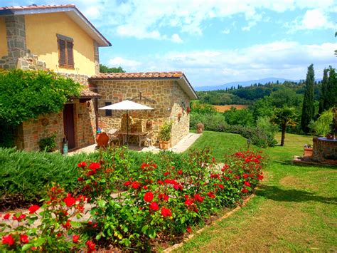 Villa toscana con giardino e terrazza