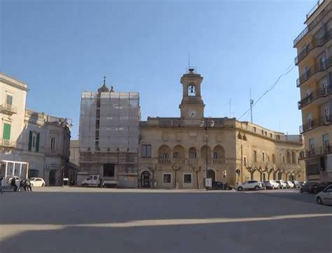 Via urbana e piazzetta di Gioia del Colle