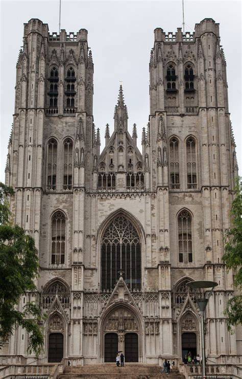 Facciata della cattedrale di Bruxelles