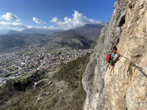 Ferrata Marangoni e Santuario di Mori