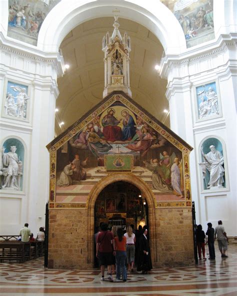 Porziuncola dentro Basilica Santa Maria degli Angeli