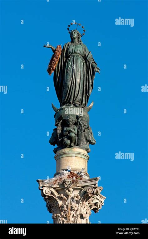 Statua Vergine Immacolata Piazza Frattini