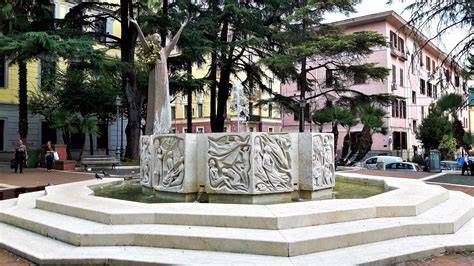 Monumento fontana San Francesco Salerno