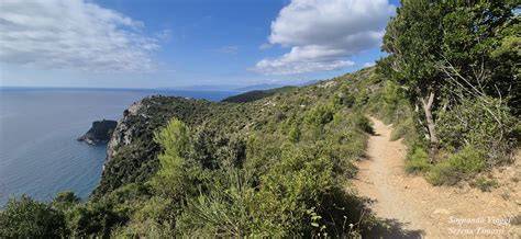 Micro-presepi lungo il sentiero del Monte di Portofino