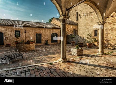 Casa-grotta con cortile nella Nazaret romana