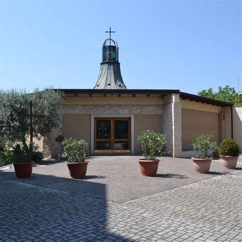facciata della Parrocchia San Mattia Roma