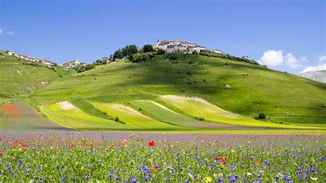 Panorama dei Monti Sibillini dal Montespino