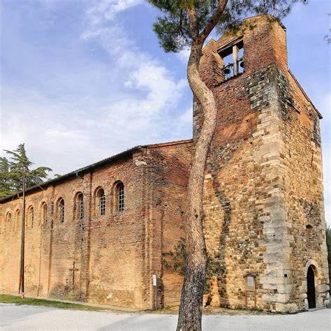 Esterno della Pieve di Sant’Angelo