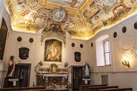 Piccola cappella del Rosario restaurata