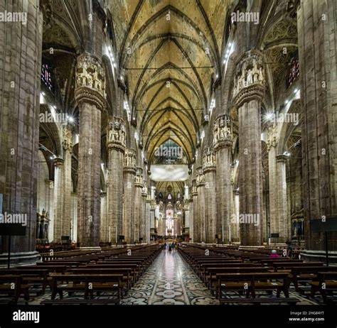 Interno del Duomo di Como
