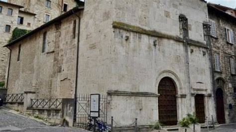 Da tempio pagano a reliquiario cristiano