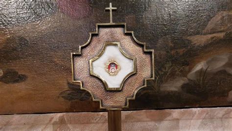 Reliquia di san Carlo Acutis nella chiesa