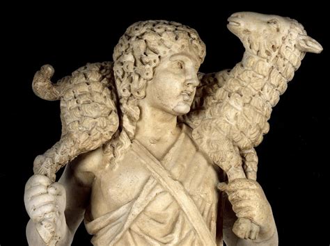 Dettaglio del volto del Buon Pastore