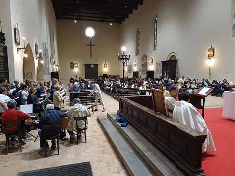Comunità evangelica riunita in preghiera