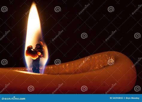 Fiamma di candela sull’altare