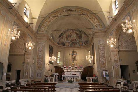 Interno chiesa parrocchiale Pimentel