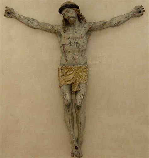 Crocifisso ligneo Pianezze restauro occhi aperti