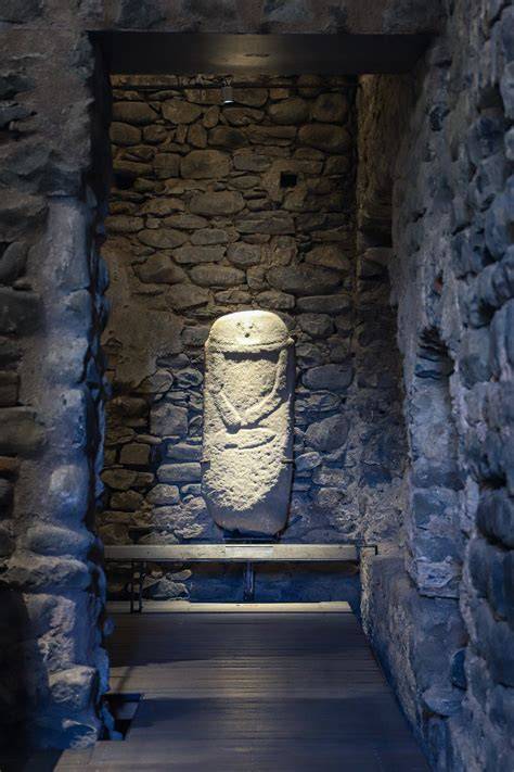 Parco delle statue stele lunigianesi