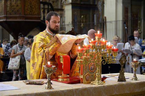 Altare bizantino durante la Divina Liturgia