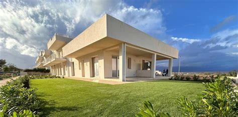 Villa con piscina tra Marzamemi e Pachino