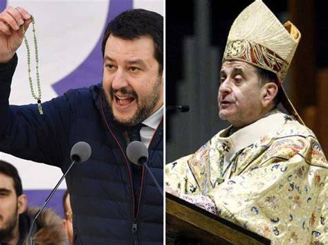Matteo Salvini con rosario a Milano