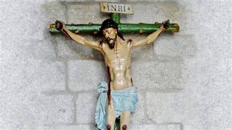 Cartiglio INRI sulla croce di Gesù