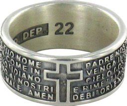 Anello nero con preghiera Padre Nostro incisa
