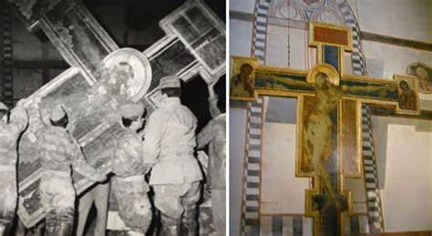 Alluvione di Firenze 1966 Crocifisso Cimabue