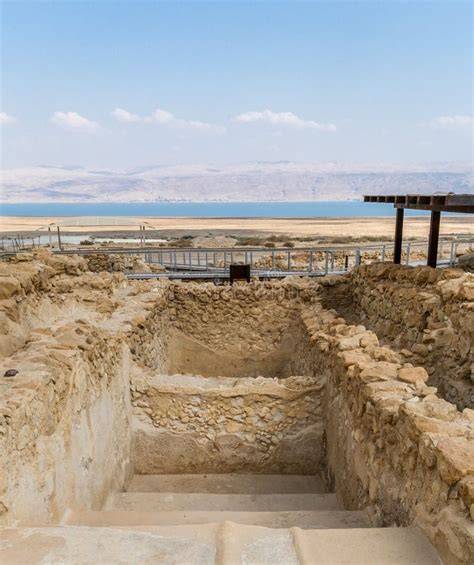 Qumran vasca rituale essena