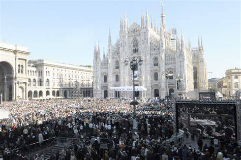 Beatificazione di don Gnocchi in piazza Duomo